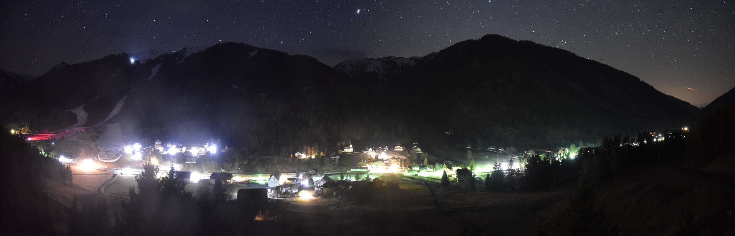 Archiv Foto Webcam Donnersbachwald - Blick zur Riesneralm