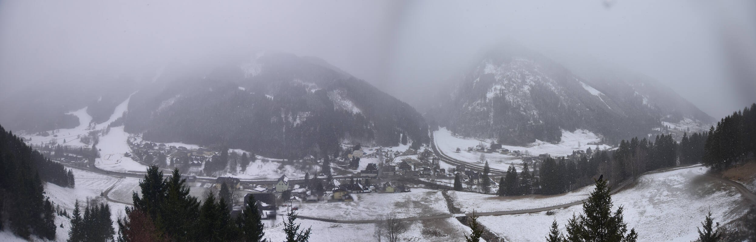 Archiv Foto Webcam Donnersbachwald - Blick zur Riesneralm