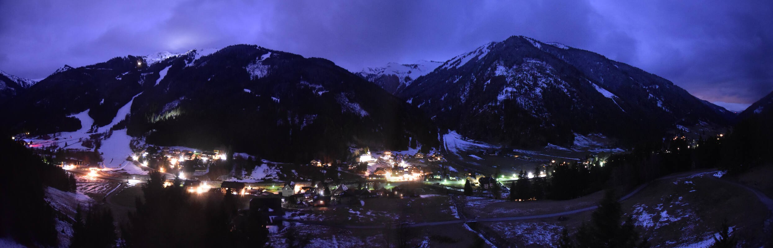 Archiv Foto Webcam Donnersbachwald - Blick zur Riesneralm