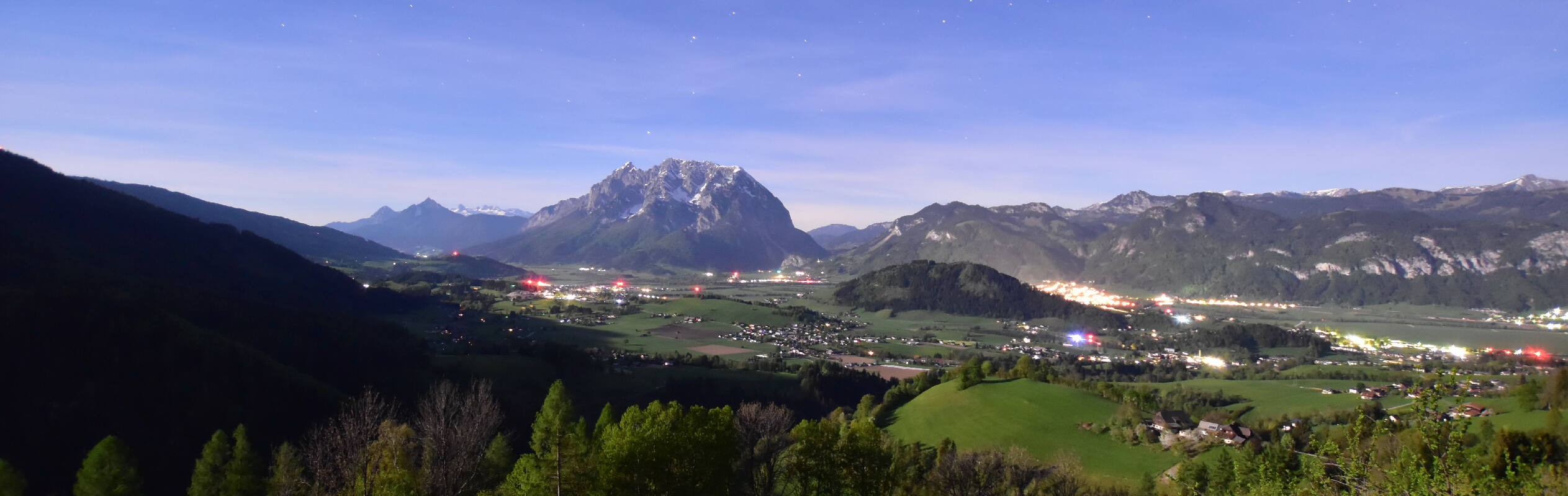 Archiv Foto Webcam Aigen im Ennstal - Blick auf den Grimming