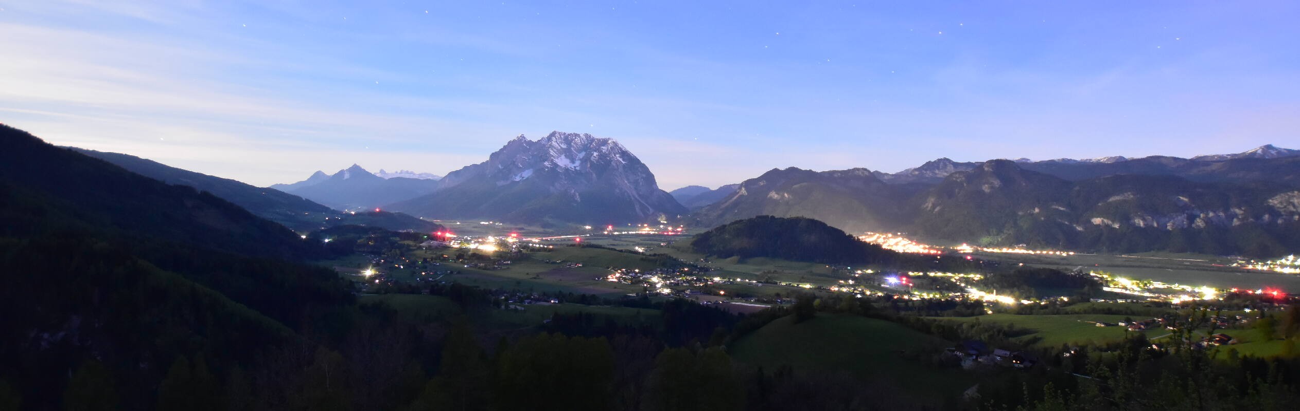 Archiv Foto Webcam Aigen im Ennstal - Blick auf den Grimming