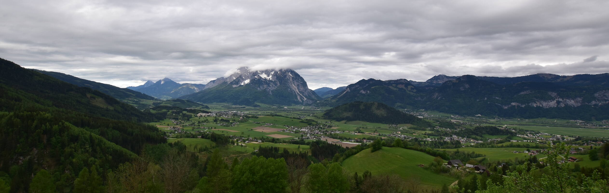 Archiv Foto Webcam Aigen im Ennstal - Blick auf den Grimming