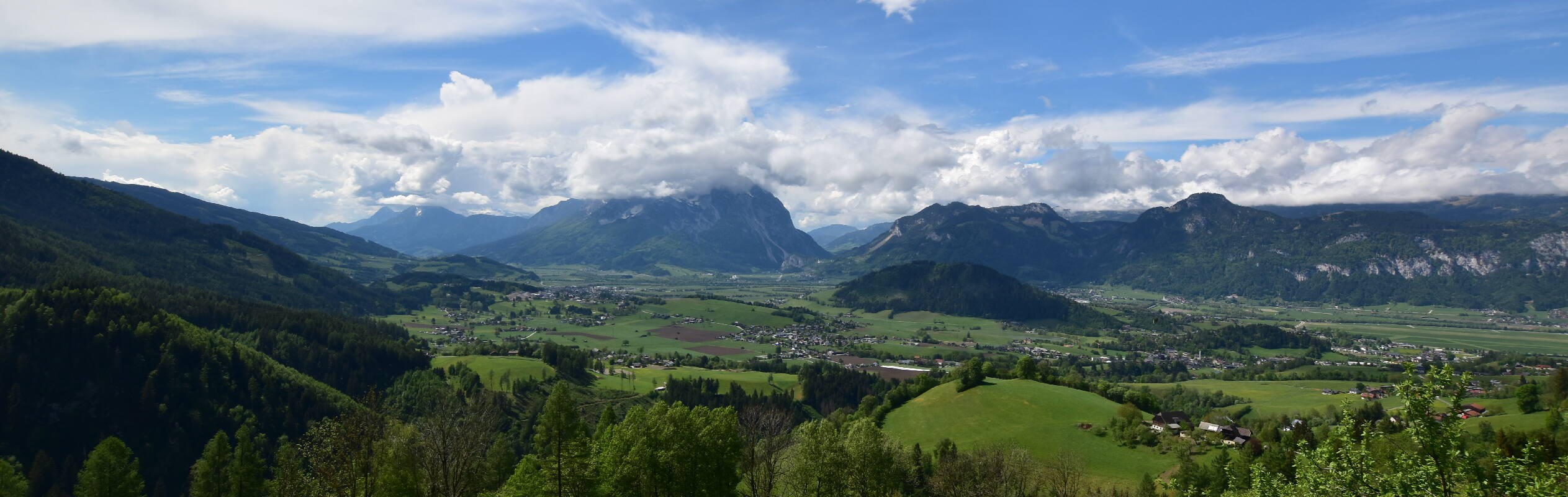 Archiv Foto Webcam Aigen im Ennstal - Blick auf den Grimming
