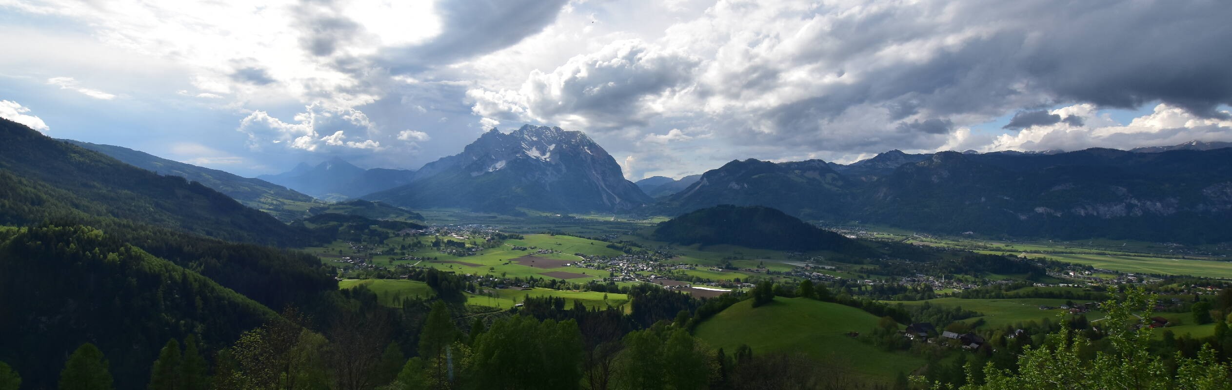 Archiv Foto Webcam Aigen im Ennstal - Blick auf den Grimming