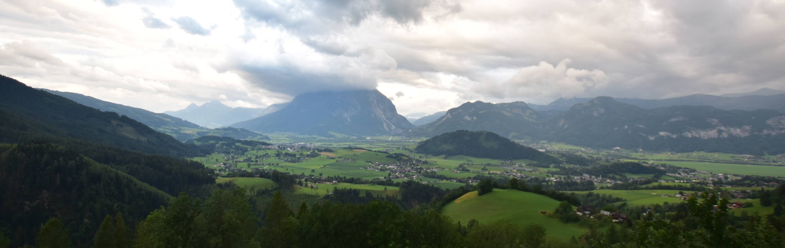 Archiv Foto Webcam Aigen im Ennstal - Blick auf den Grimming