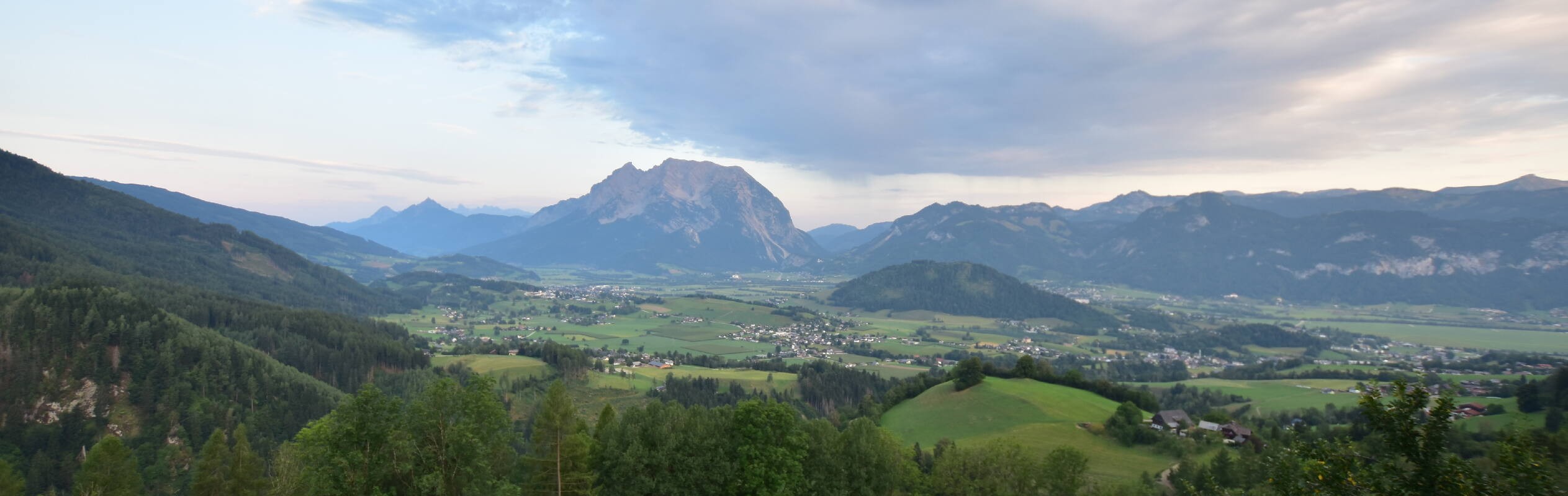 Archiv Foto Webcam Aigen im Ennstal - Blick auf den Grimming