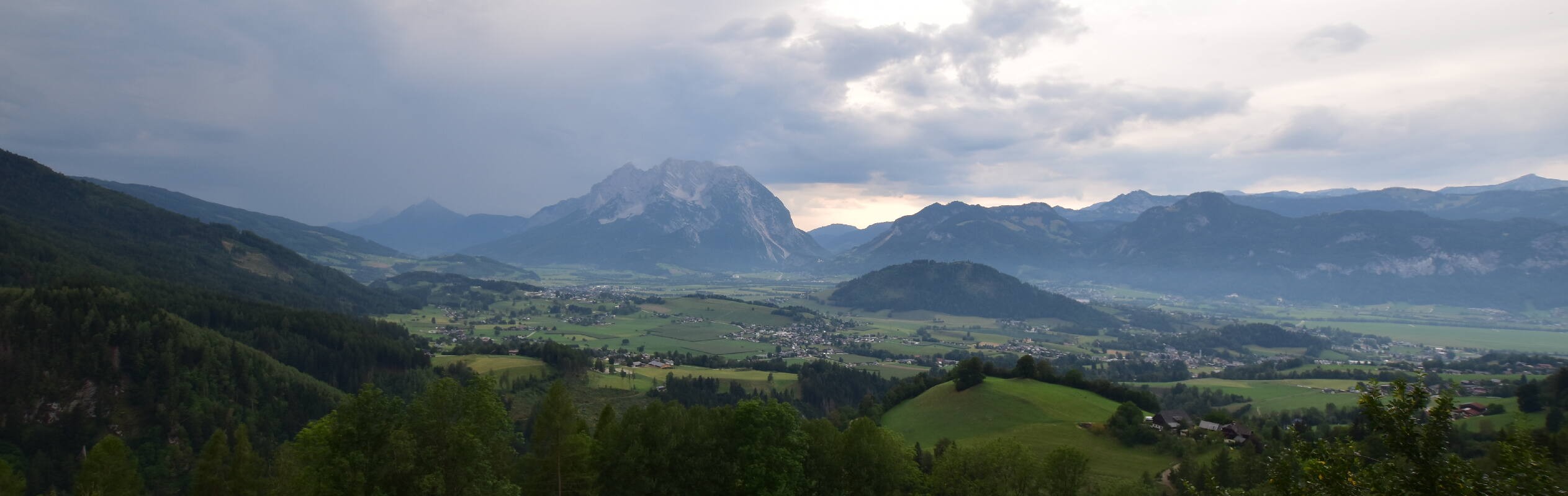 Archiv Foto Webcam Aigen im Ennstal - Blick auf den Grimming