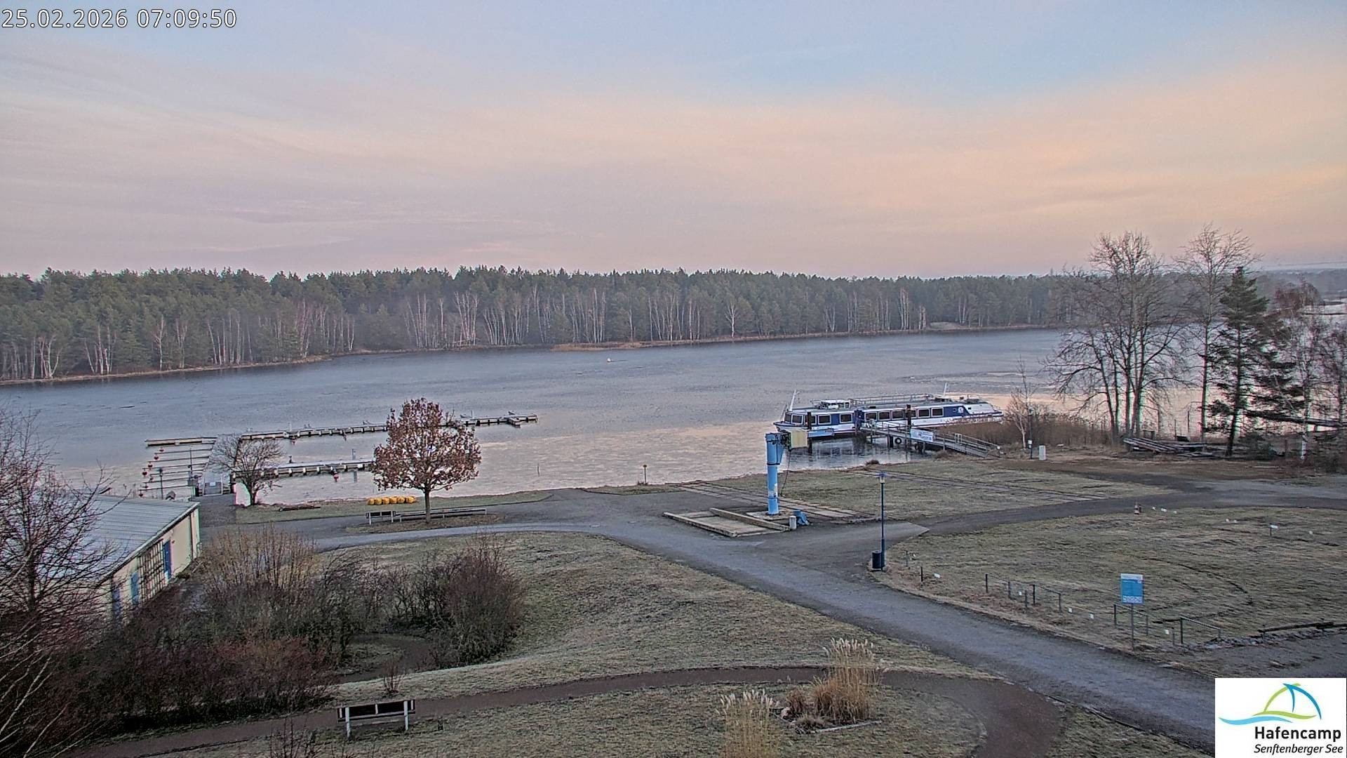 Archiv Foto Webcam Senftenberger See - Hafencamp