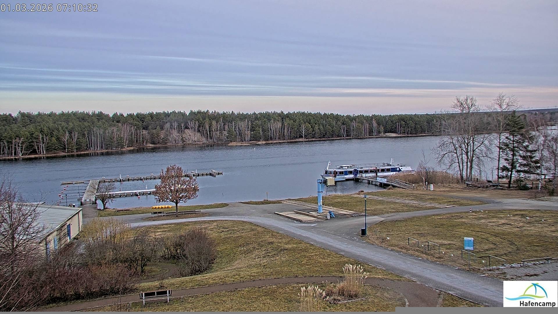 Archiv Foto Webcam Senftenberger See - Hafencamp