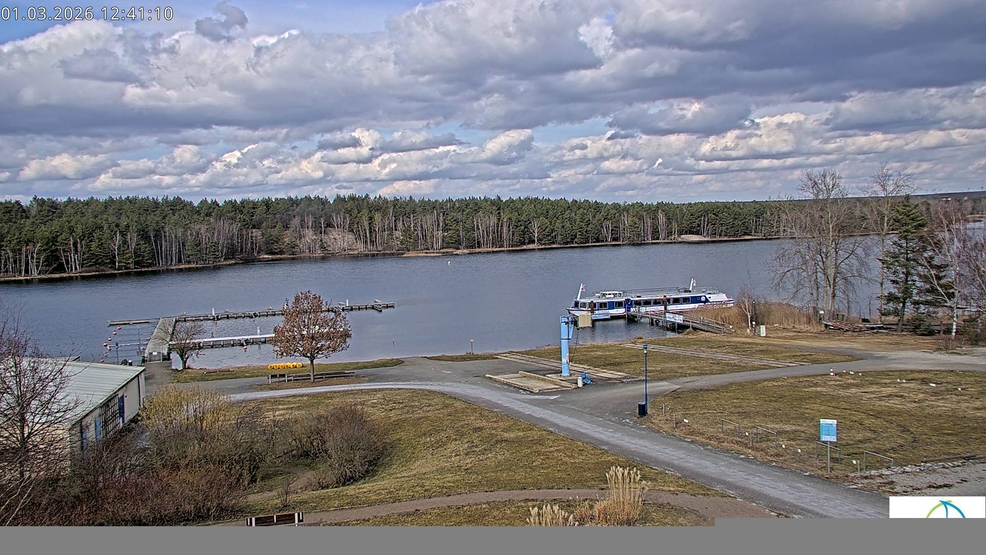 Archiv Foto Webcam Senftenberger See - Hafencamp