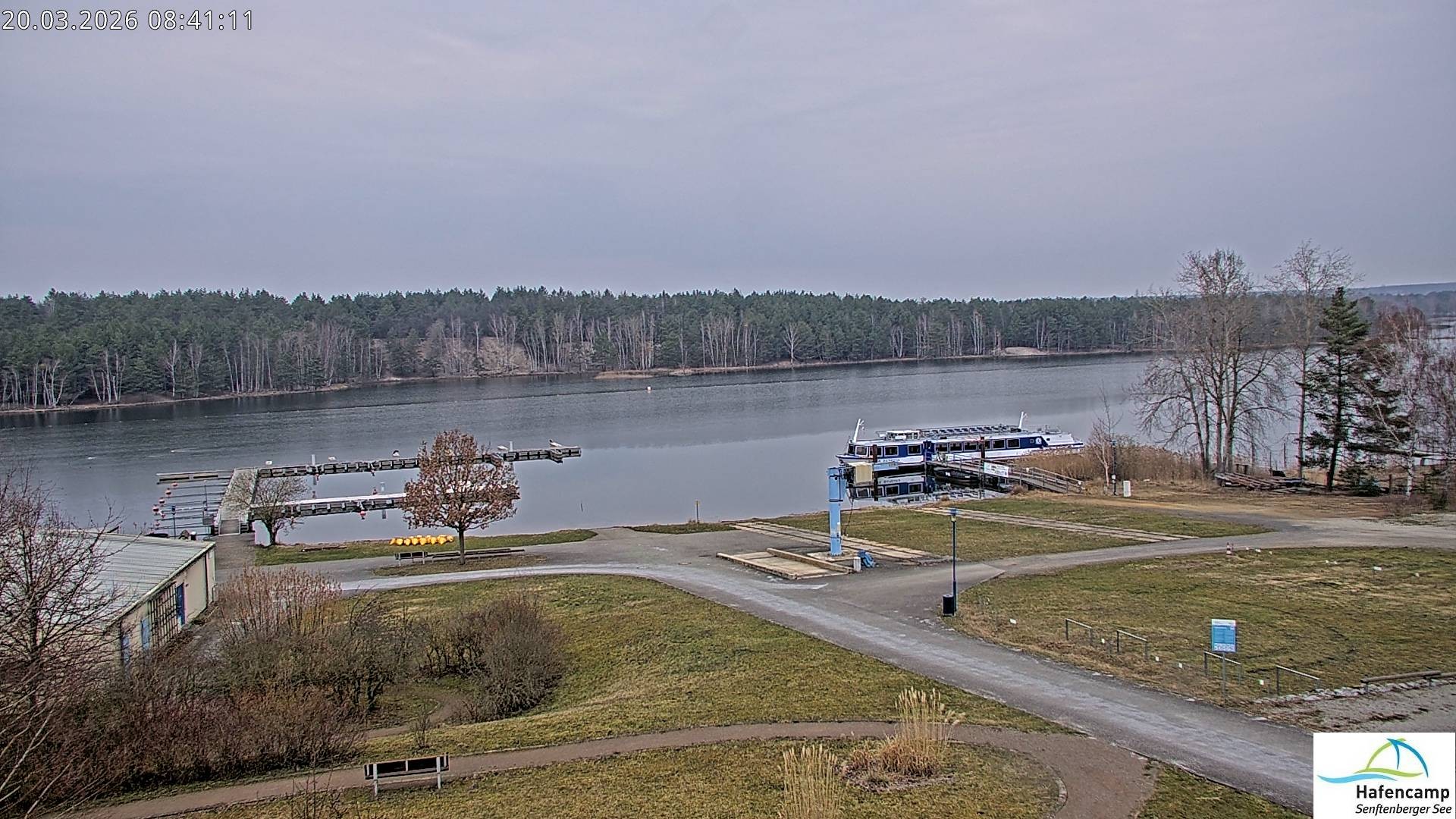 Archived image Webcam Lake Senftenberg - Camping