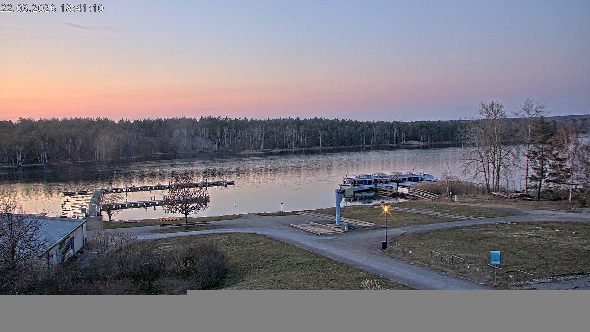 Archiv Foto Webcam Senftenberger See - Hafencamp