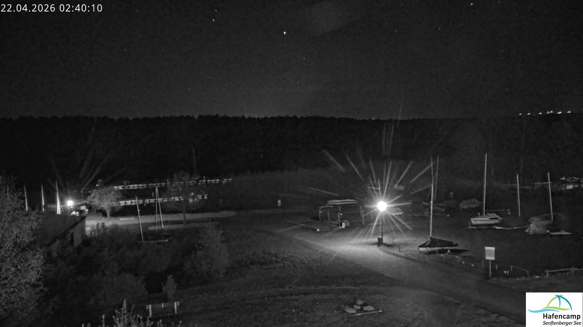 Archived image Webcam Lake Senftenberg - Camping