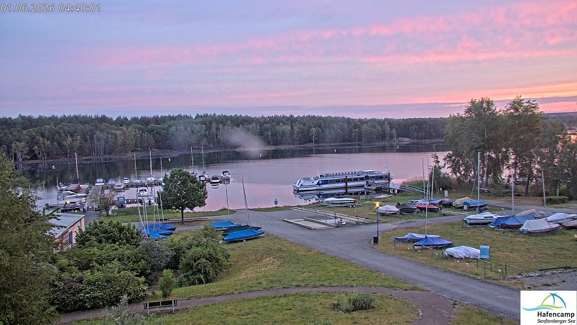 Archived image Webcam Lake Senftenberg - Camping
