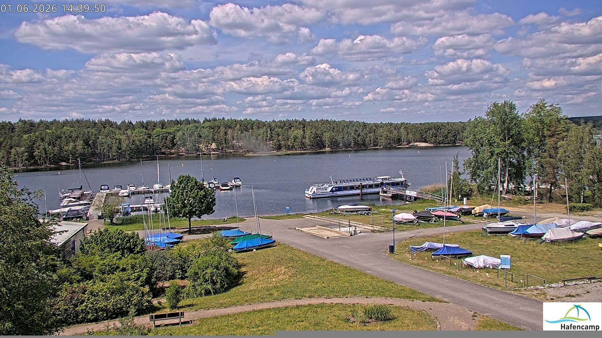 Archived image Webcam Lake Senftenberg - Camping