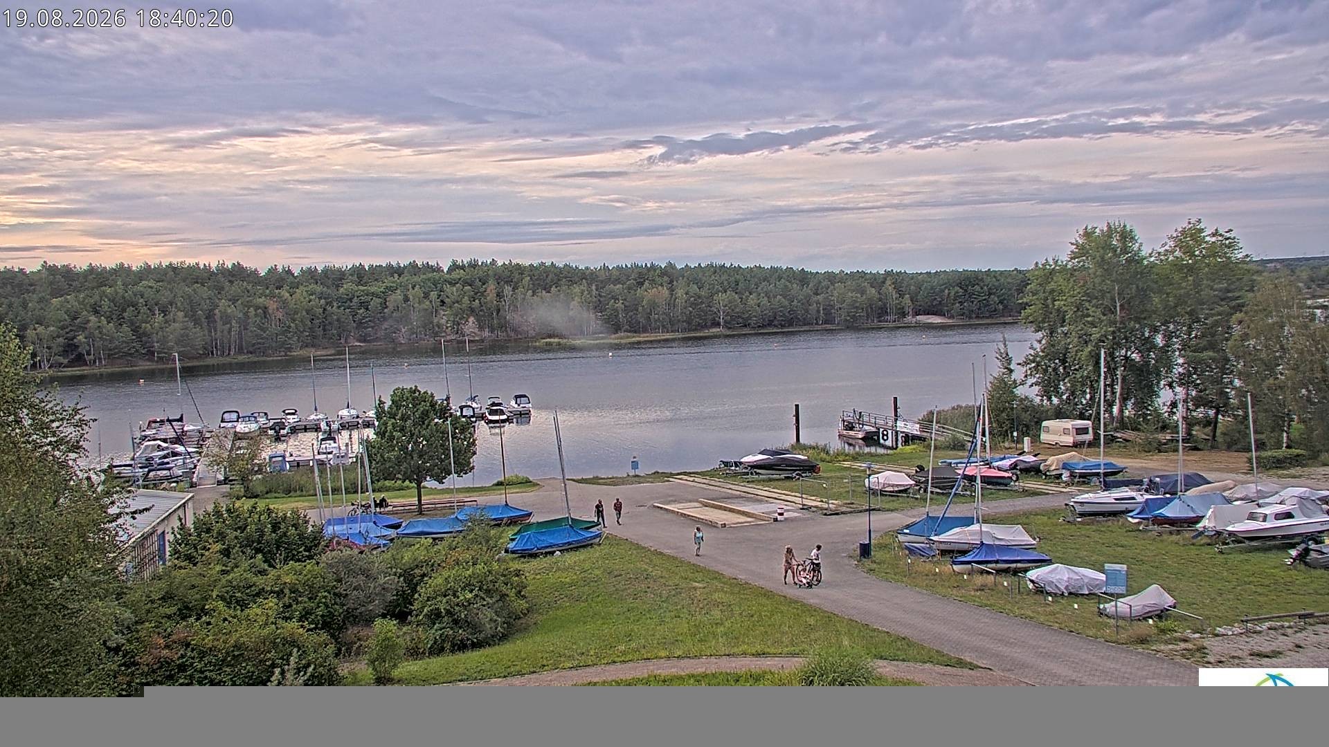 Archived image Webcam Lake Senftenberg - Camping