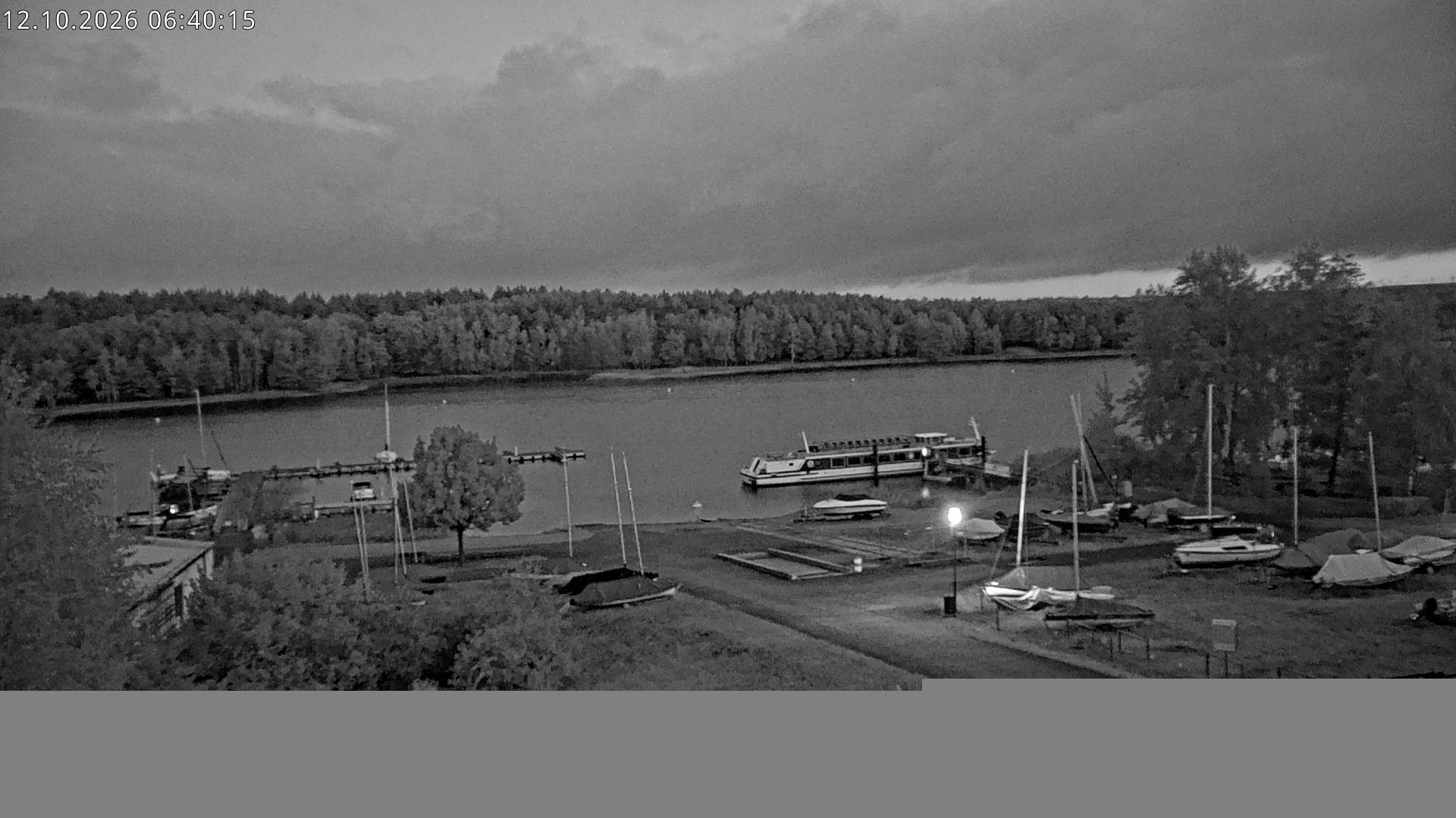 Archiv Foto Webcam Senftenberger See - Hafencamp