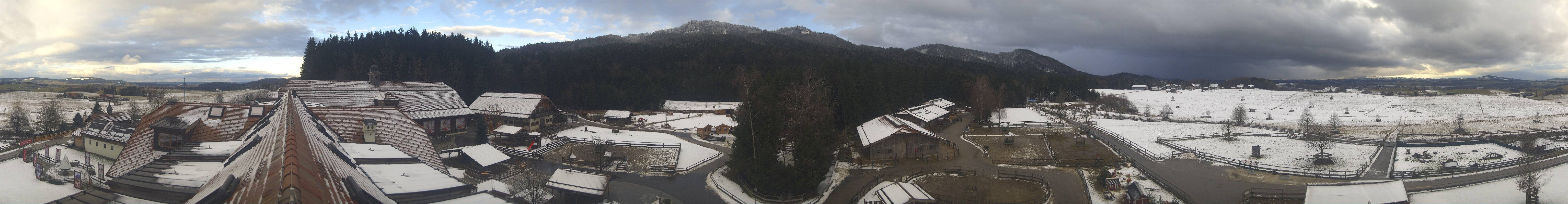 Archiv Foto Webcam Henndorf am Wallersee - Gut Aiderbichl
