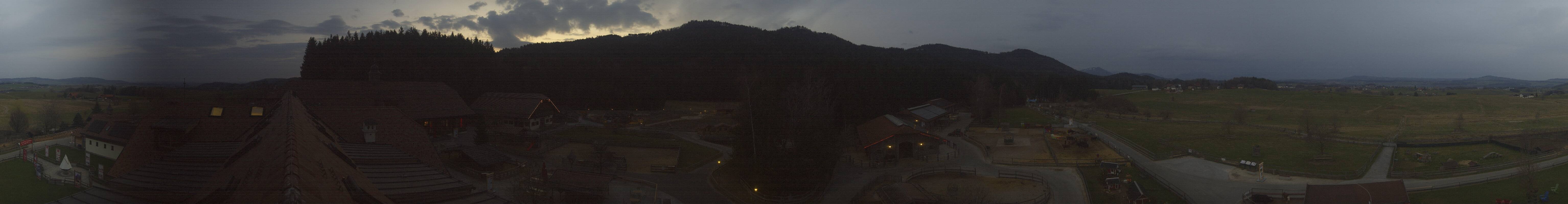 Archiv Foto Webcam Henndorf am Wallersee - Gut Aiderbichl