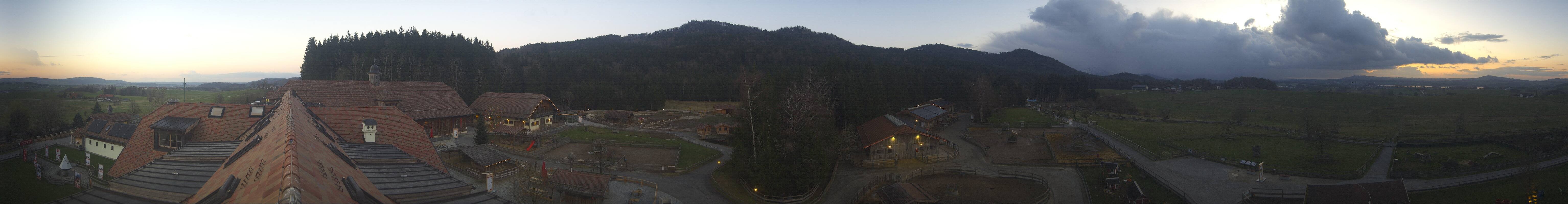 Archiv Foto Webcam Henndorf am Wallersee - Gut Aiderbichl