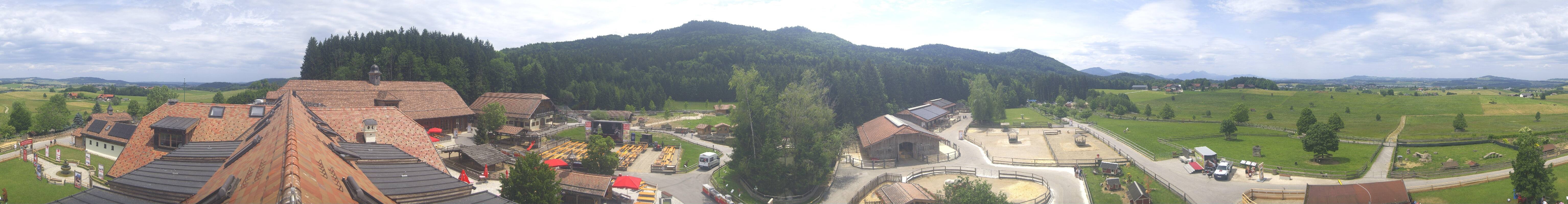 Archiv Foto Webcam Henndorf am Wallersee - Gut Aiderbichl