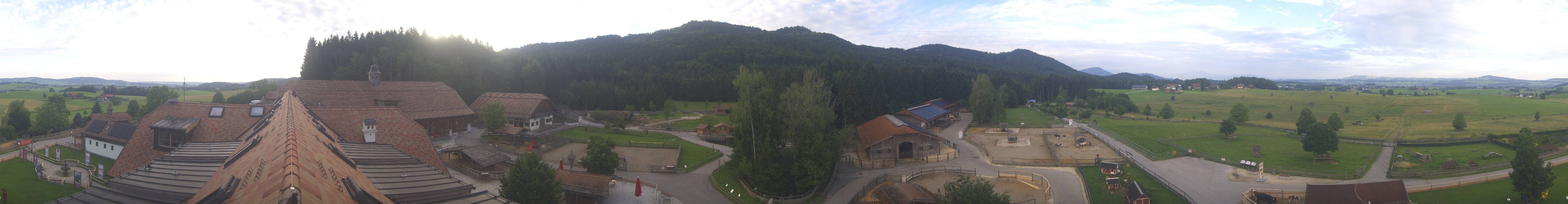 Archiv Foto Webcam Henndorf am Wallersee - Gut Aiderbichl