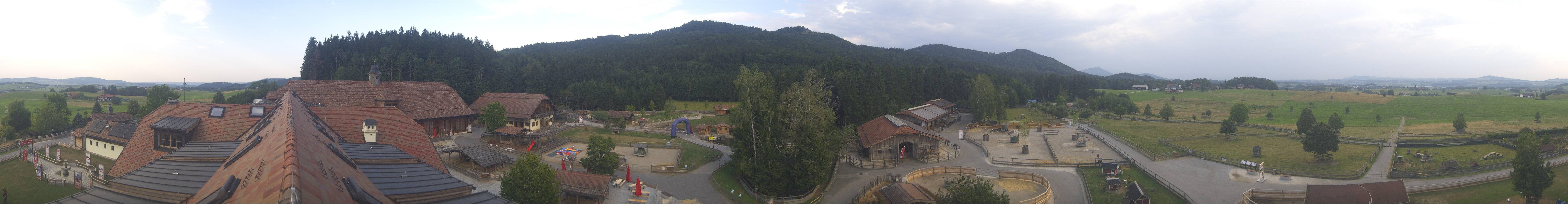 Archiv Foto Webcam Henndorf am Wallersee - Gut Aiderbichl