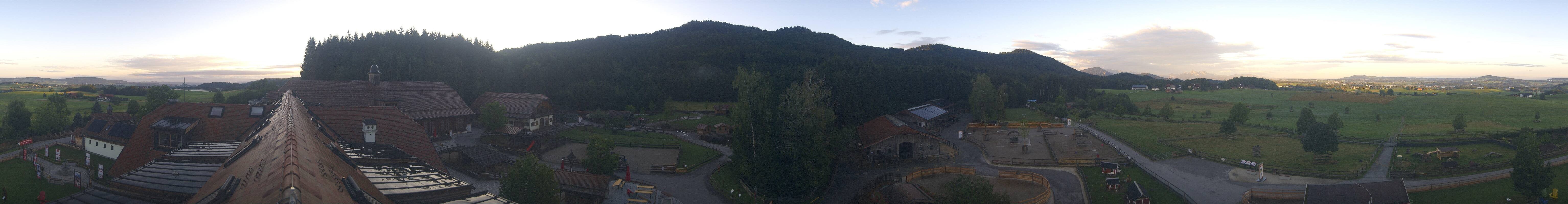 Archiv Foto Webcam Henndorf am Wallersee - Gut Aiderbichl