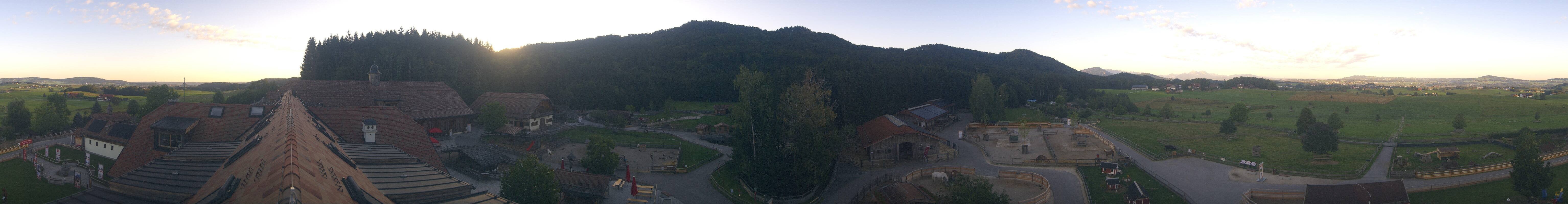 Archiv Foto Webcam Henndorf am Wallersee - Gut Aiderbichl