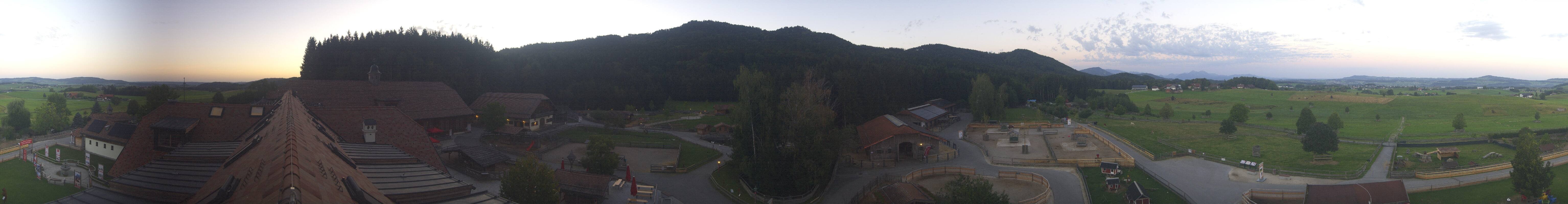 Archiv Foto Webcam Henndorf am Wallersee - Gut Aiderbichl