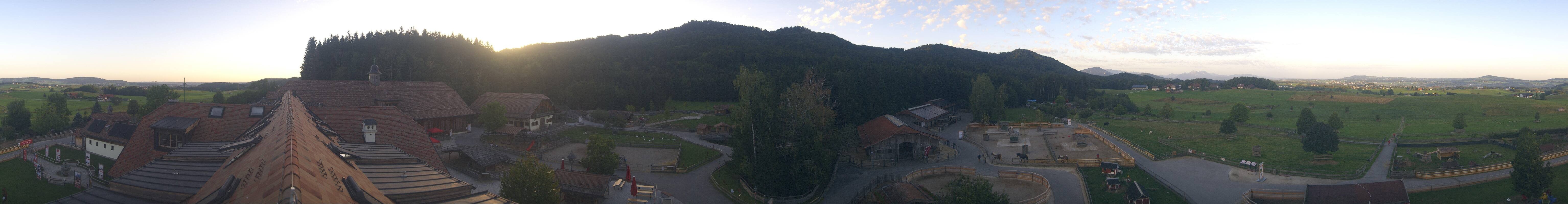 Archiv Foto Webcam Henndorf am Wallersee - Gut Aiderbichl