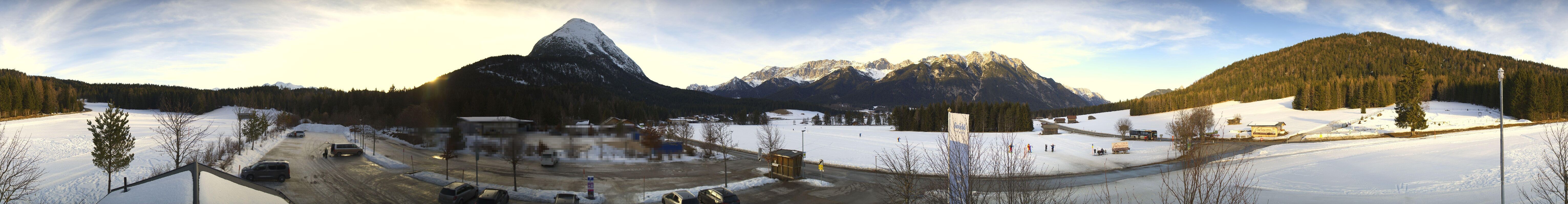 Archiv Foto Webcam Leutasch Moos - Rödlach Parkplatz