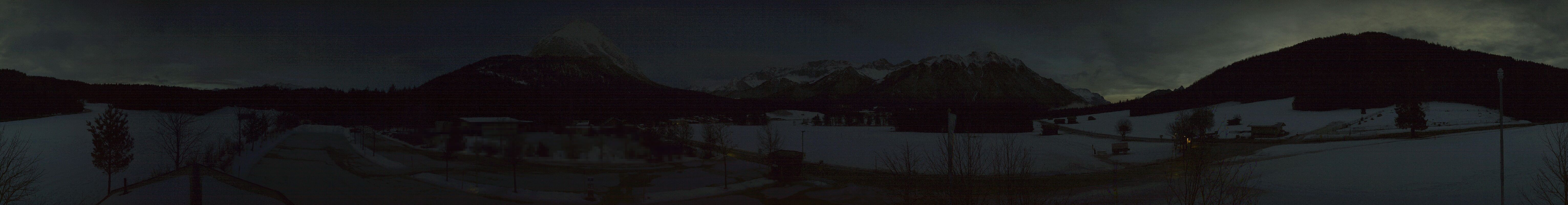 Archiv Foto Webcam Leutasch Moos - Rödlach Parkplatz