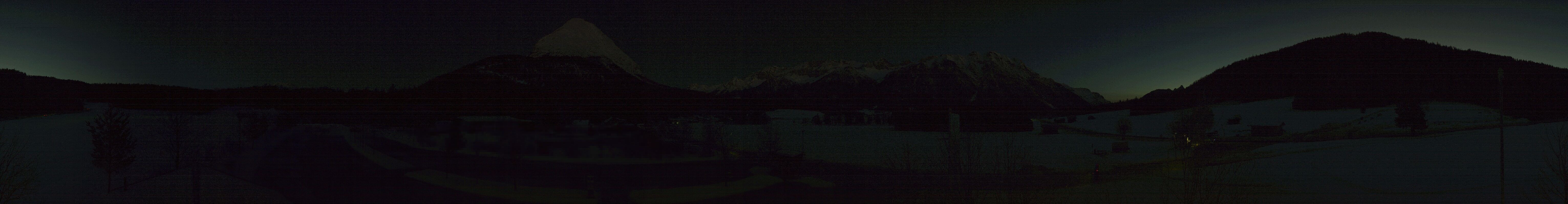 Archiv Foto Webcam Leutasch Moos - Rödlach Parkplatz