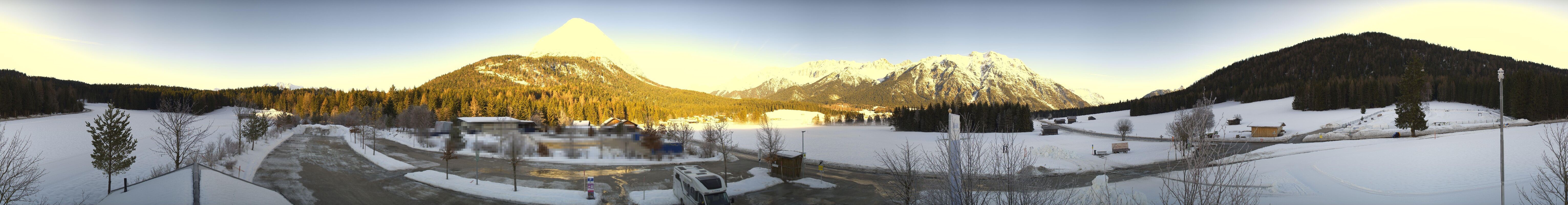 Archiv Foto Webcam Leutasch Moos - Rödlach Parkplatz