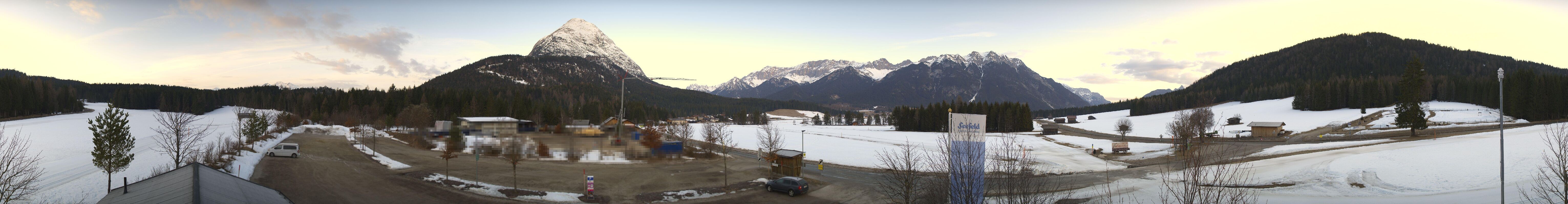 Archiv Foto Webcam Leutasch Moos - Rödlach Parkplatz