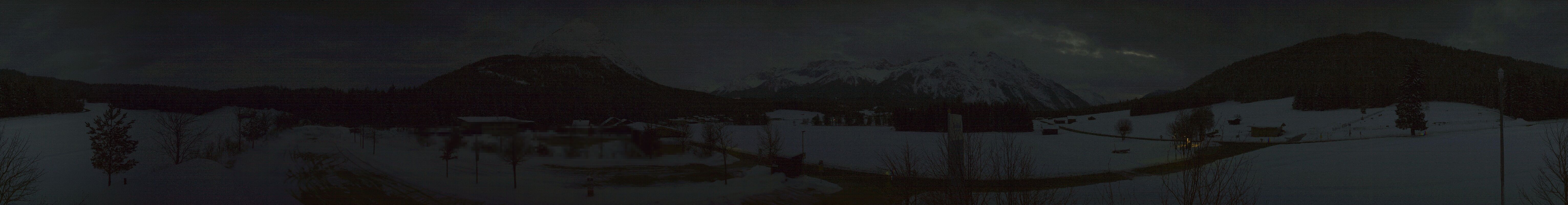 Archiv Foto Webcam Leutasch Moos - Rödlach Parkplatz