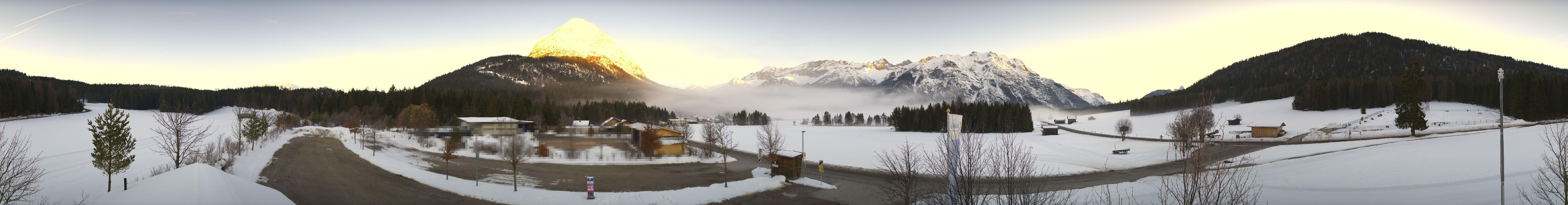 Archiv Foto Webcam Leutasch Moos - Rödlach Parkplatz