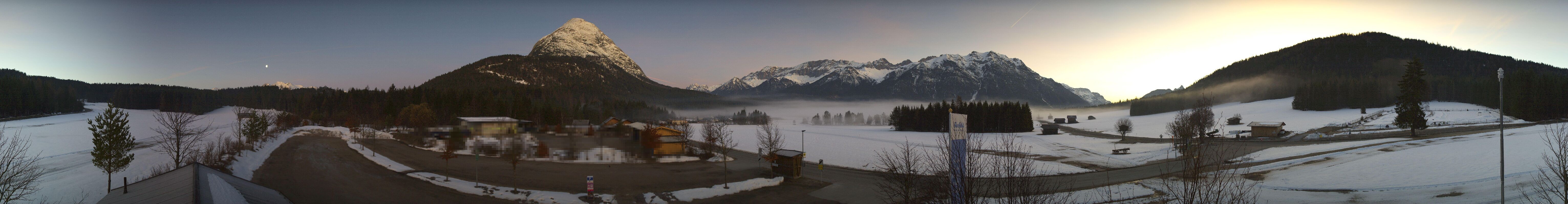 Archiv Foto Webcam Leutasch Moos - Rödlach Parkplatz