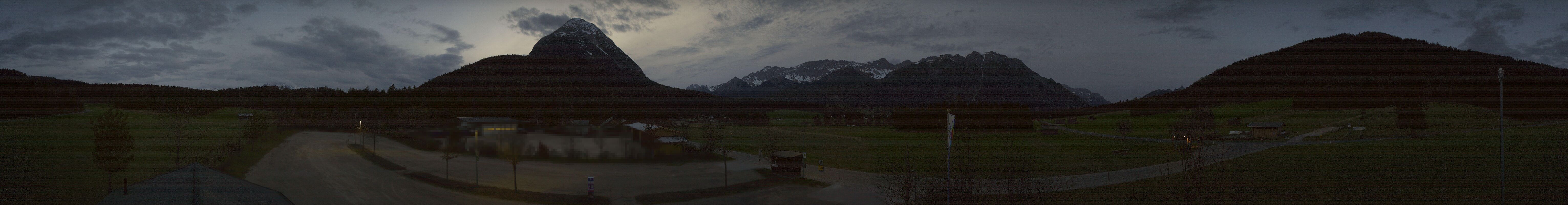 Archiv Foto Webcam Leutasch Moos - Rödlach Parkplatz