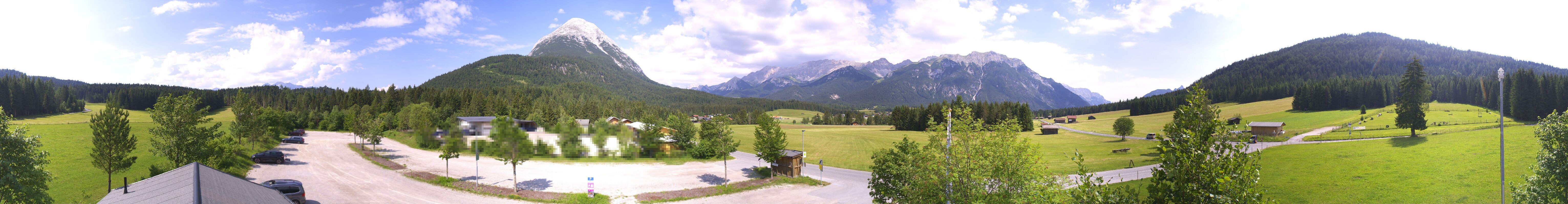 Archiv Foto Webcam Leutasch Moos - Rödlach Parkplatz