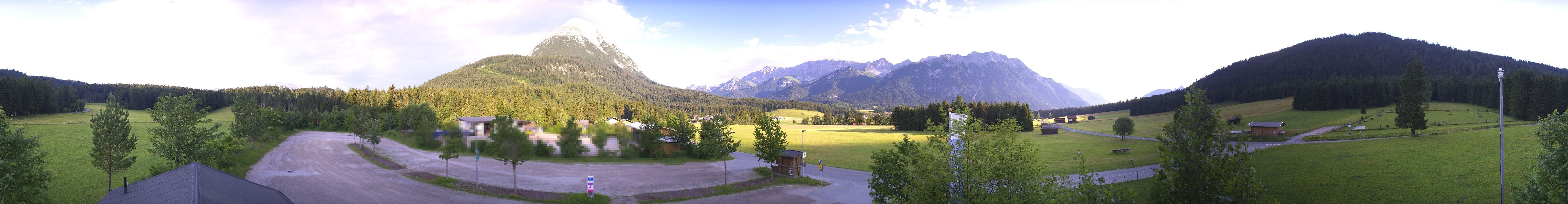 Archiv Foto Webcam Leutasch Moos - Rödlach Parkplatz