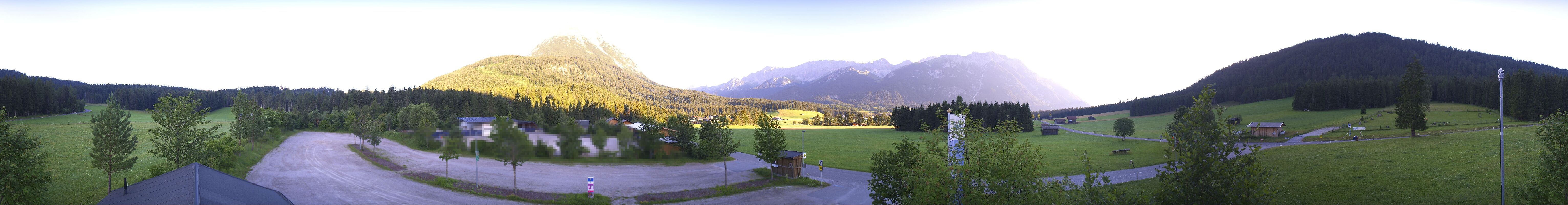 Archiv Foto Webcam Leutasch Moos - Rödlach Parkplatz