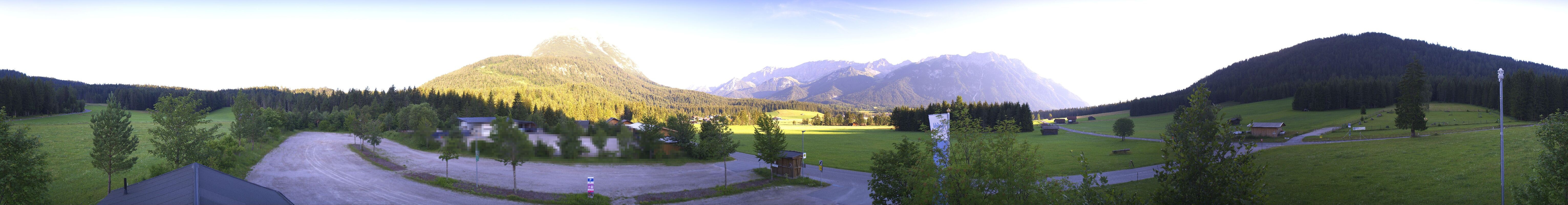 Archiv Foto Webcam Leutasch Moos - Rödlach Parkplatz