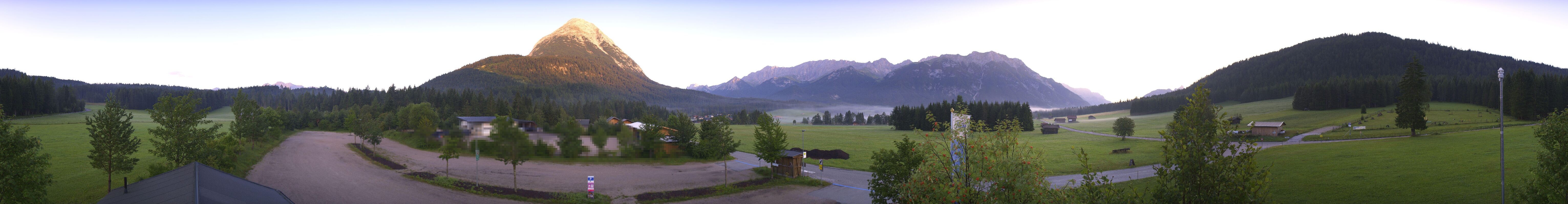 Archiv Foto Webcam Leutasch Moos - Rödlach Parkplatz