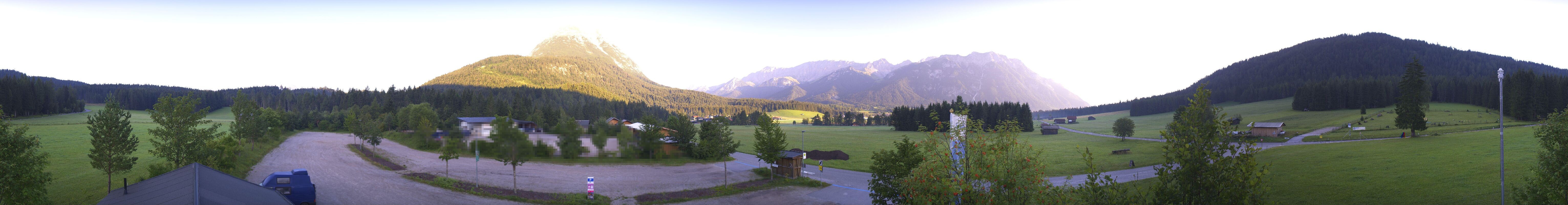 Archiv Foto Webcam Leutasch Moos - Rödlach Parkplatz