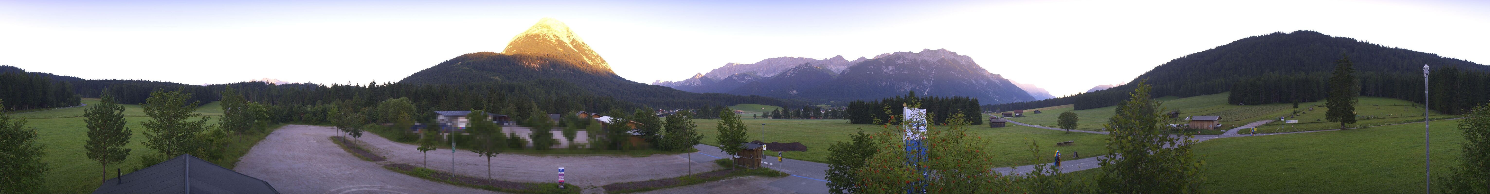 Archiv Foto Webcam Leutasch Moos - Rödlach Parkplatz