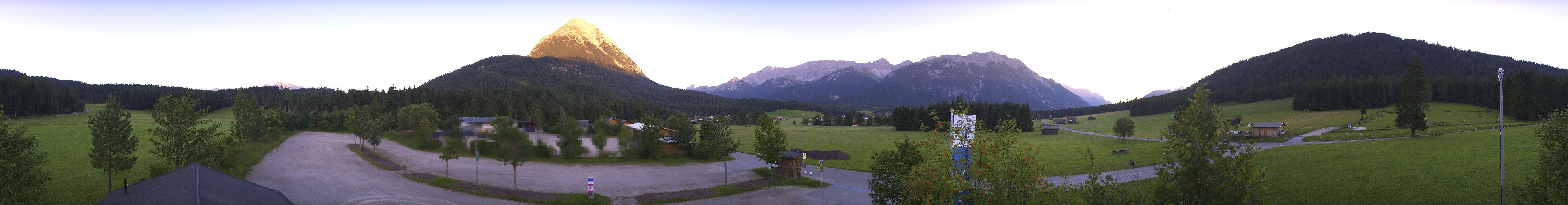 Archiv Foto Webcam Leutasch Moos - Rödlach Parkplatz