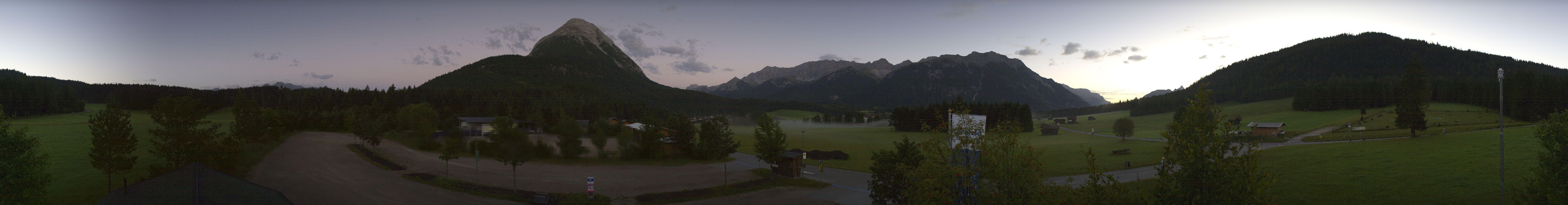 Archiv Foto Webcam Leutasch Moos - Rödlach Parkplatz