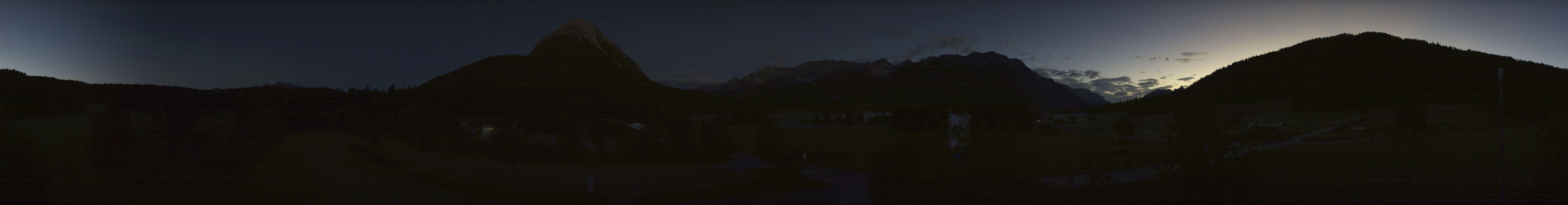 Archiv Foto Webcam Leutasch Moos - Rödlach Parkplatz